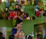 bindu panicker memes, memes, plain memes, bindu panicker plain meme, malayalam memes - Ayye ith muzhuvan thuni udutha photokalaanallo makkale